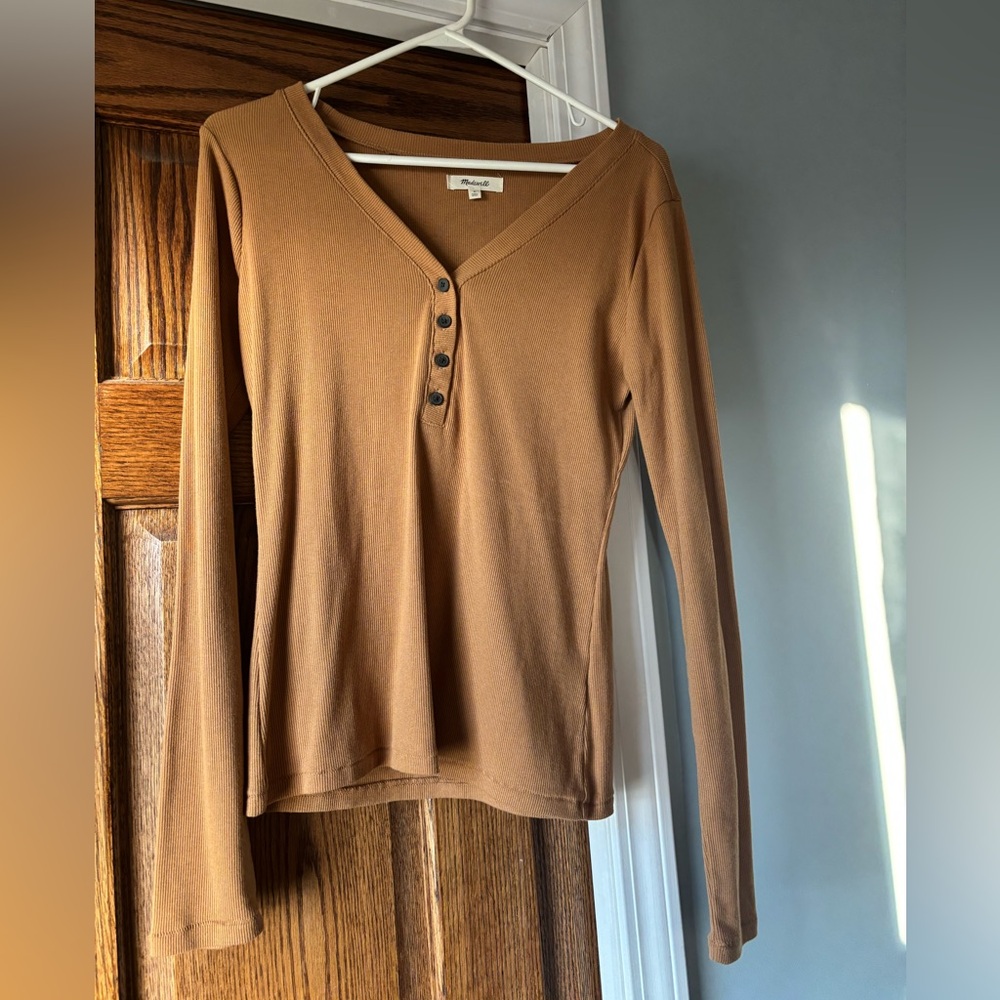 Madewell Tan Long Sleeve V-Neck Top